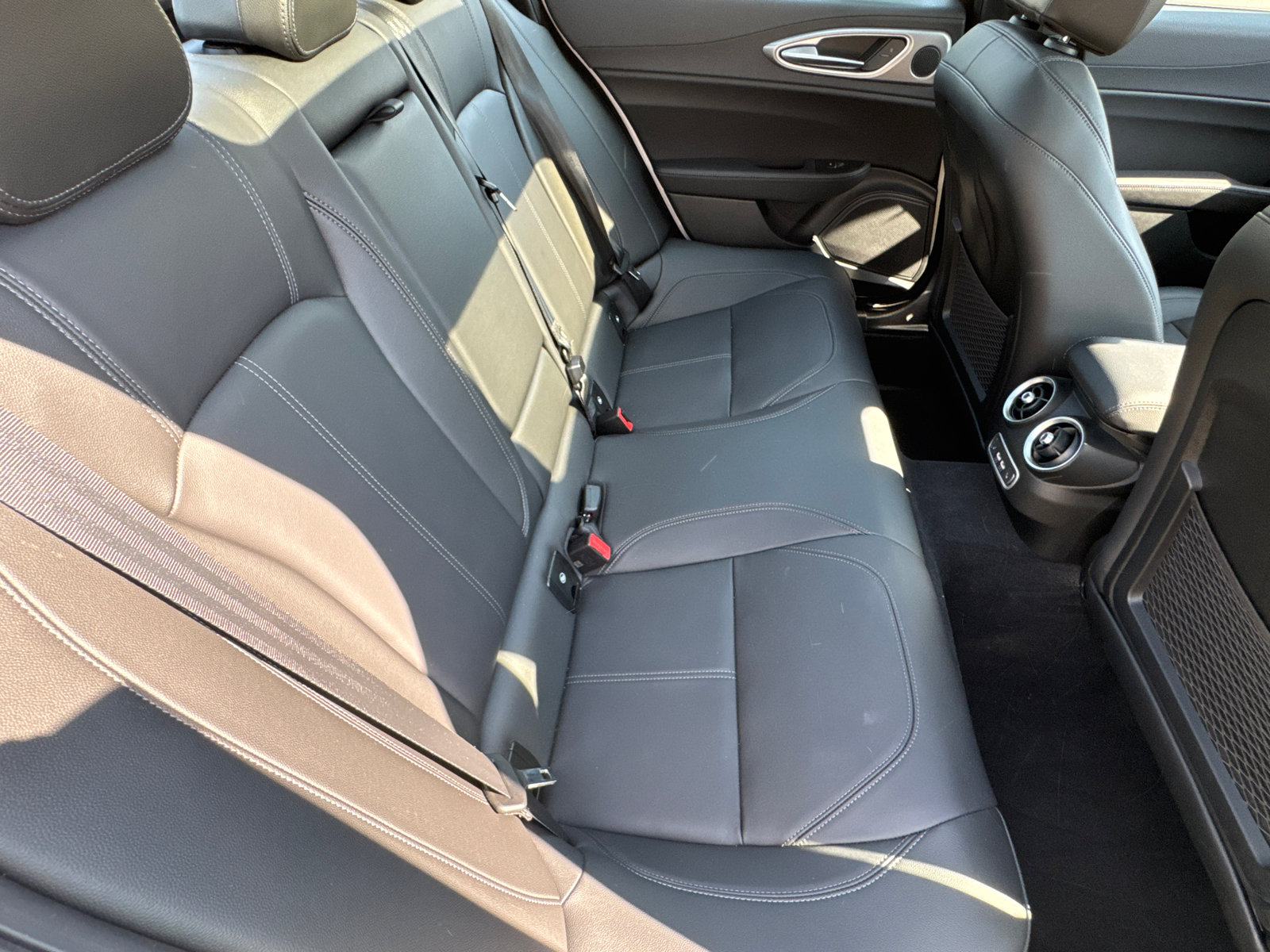 Used 2024 Alfa Romeo Giulia Ti w/ Active Assist Plus Package image 19