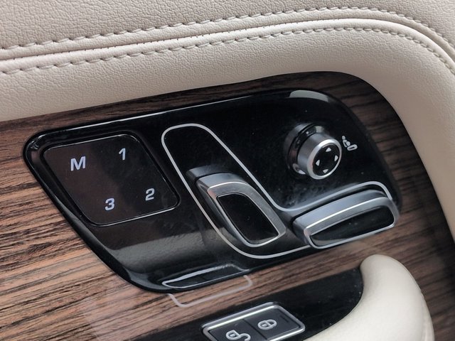 Used 2020 Land Rover Range Rover AWD/4WD image 25