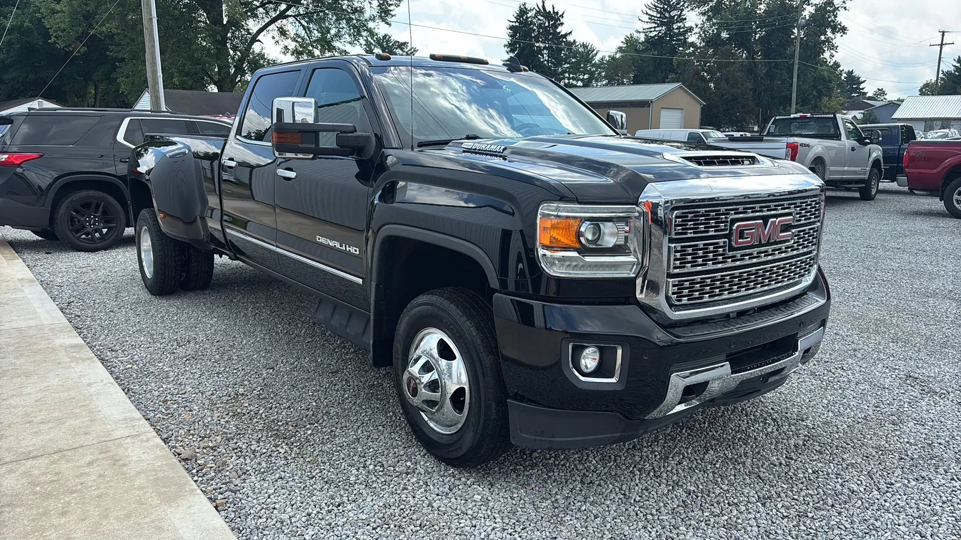 Used 2019 GMC Sierra 3500 Denali AWD/4WD image 12