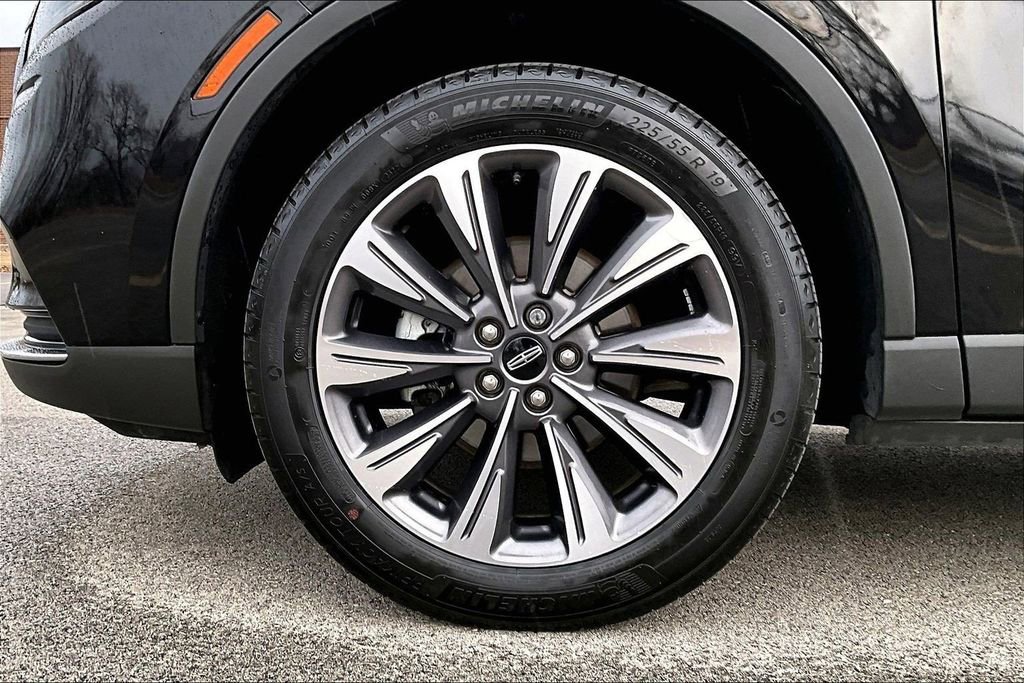 Used 2022 Lincoln Corsair Reserve w/ Elements Package image 9