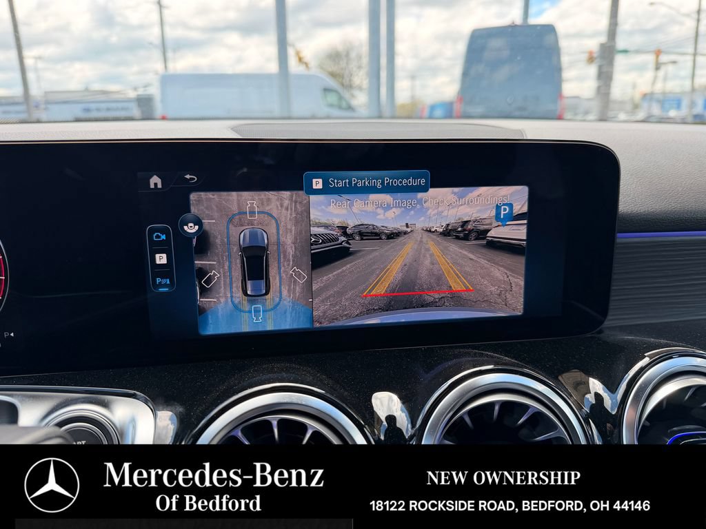 New 2026 Mercedes-Benz GLB 250 4MATIC image 15