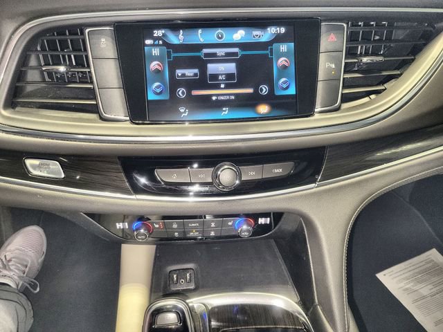 Used 2019 Buick Enclave Essence image 19