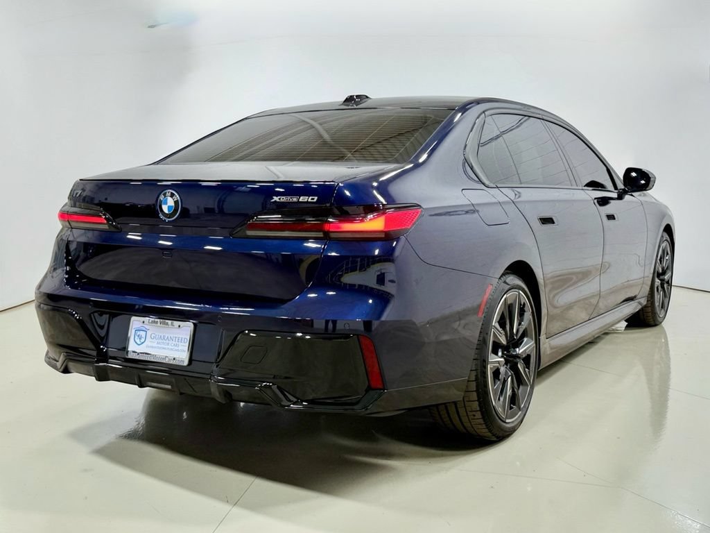 Used 2023 BMW i7 xDrive60 AWD/4WD image 12