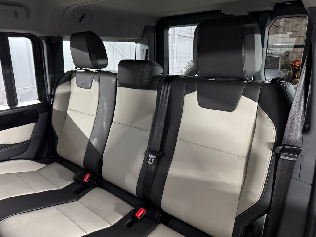 Used 2024 INEOS Grenadier Station Wagon AWD/4WD image 43
