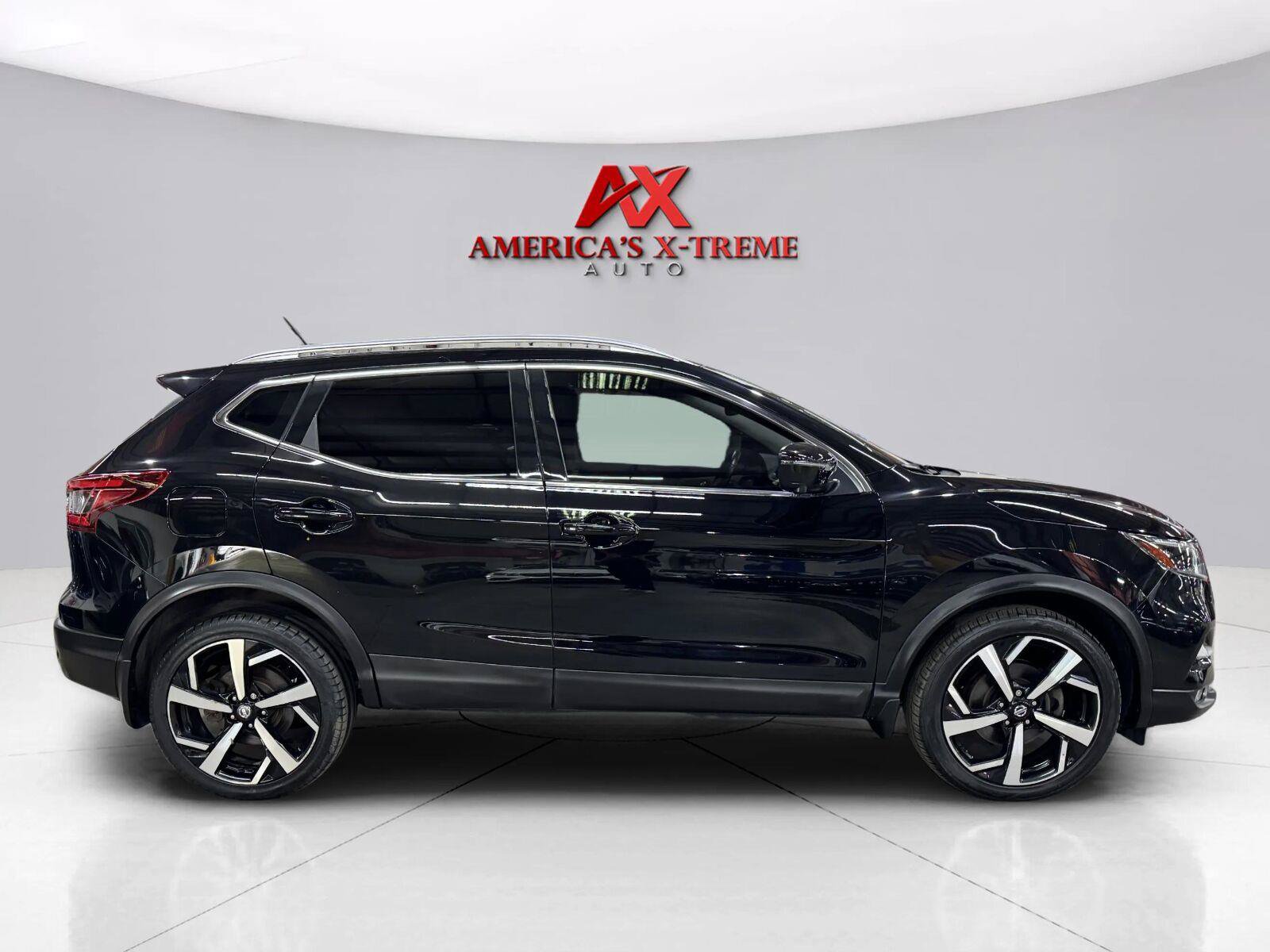 Used 2020 Nissan Rogue Sport SL w/ Premium Package AWD/4WD image 8