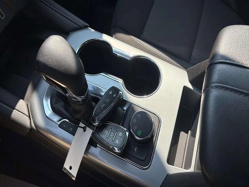 Used 2023 Chevrolet Blazer LT w/ Convenience Package image 21