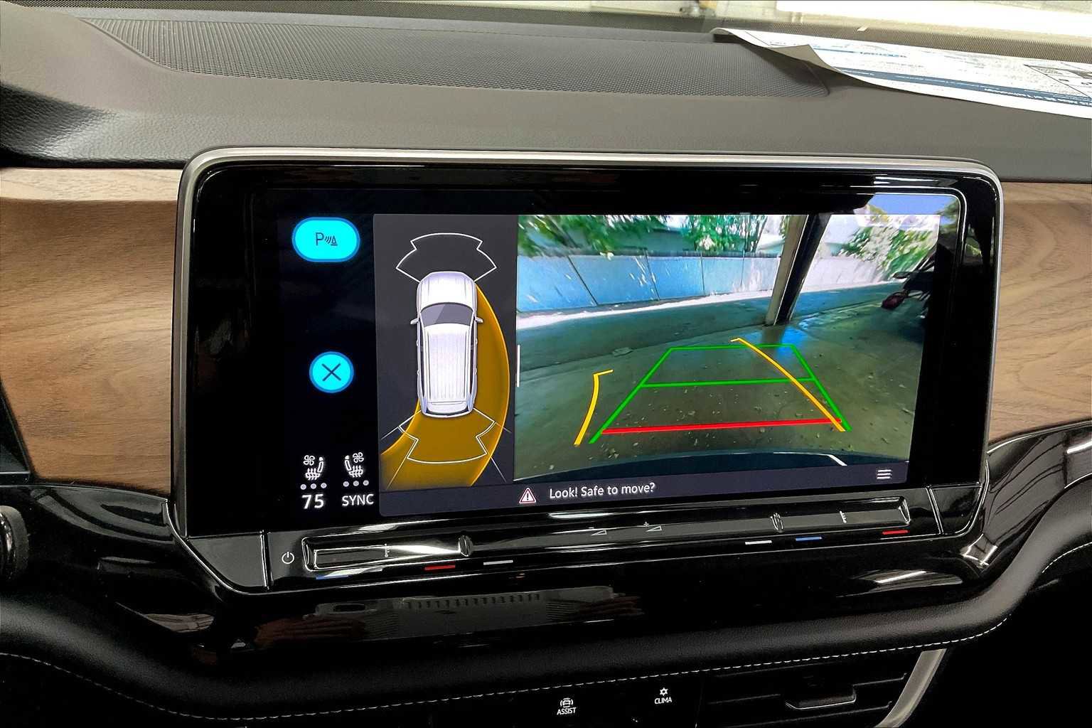 New 2025 Volkswagen Atlas SE image 20