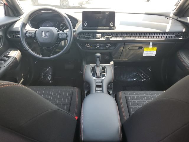 Certified 2025 Honda HR-V Sport image 9