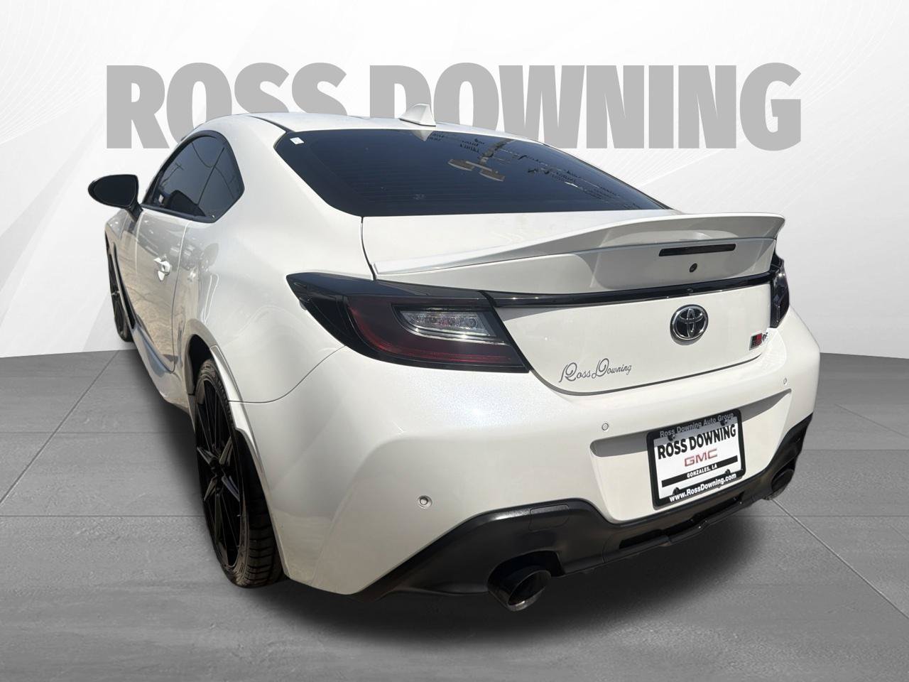 Used 2023 Toyota GR86 Premium RWD image 6