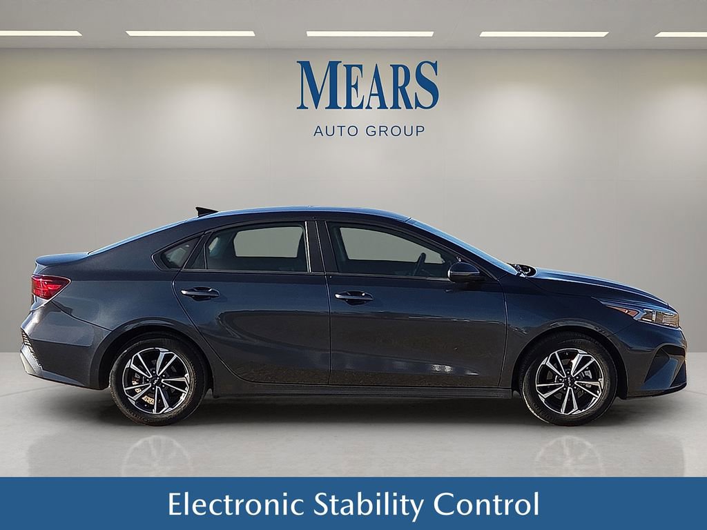 Used 2024 Kia Forte LXS image 7