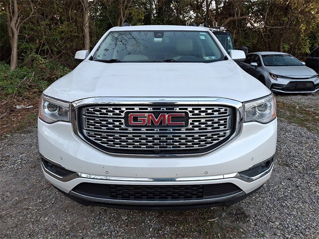 Used 2017 GMC Acadia Denali w/ Technology Package image 2