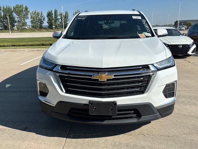 Used 2023 Chevrolet Traverse LT AWD/4WD image 3