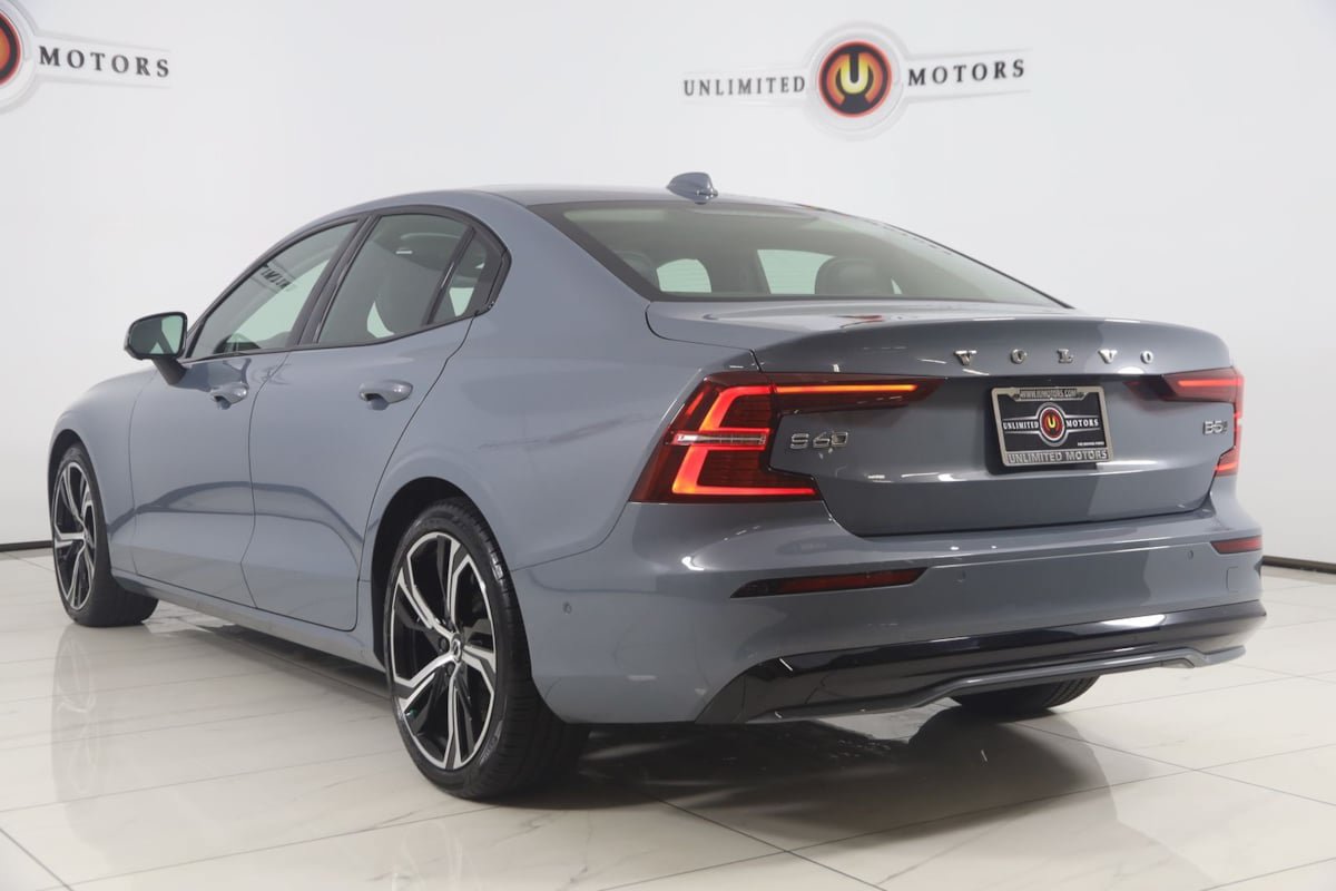 Used 2023 Volvo S60 B5 Plus AWD/4WD image 4