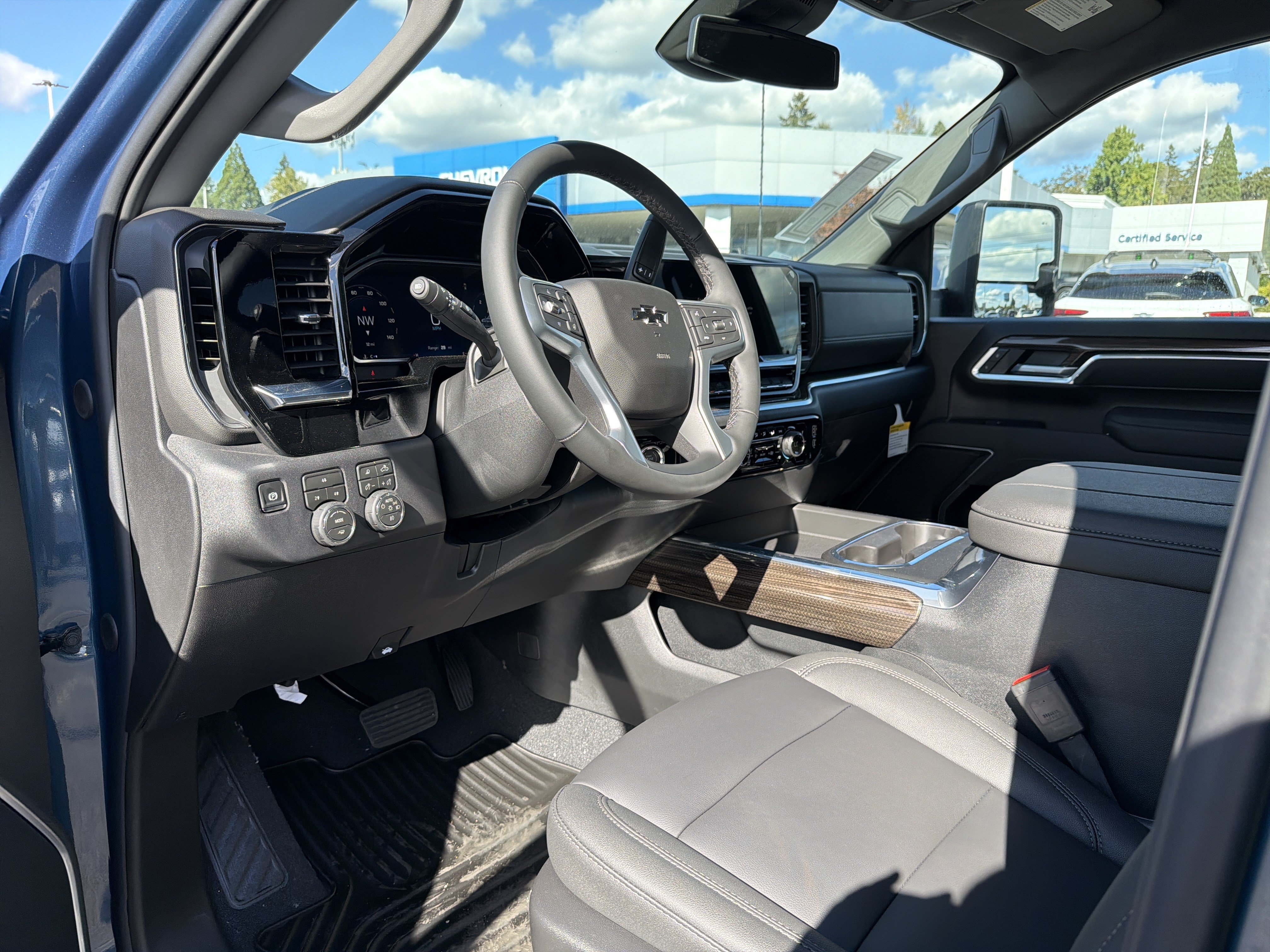 New 2026 Chevrolet Silverado 3500 LT w/ Trail Boss Package AWD/4WD image 9
