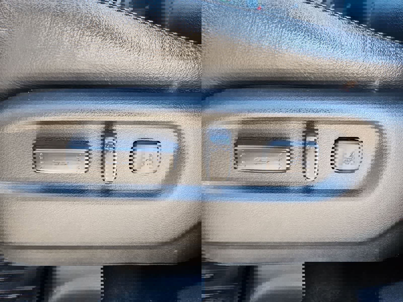 Used 2020 Honda Pilot Touring image 16