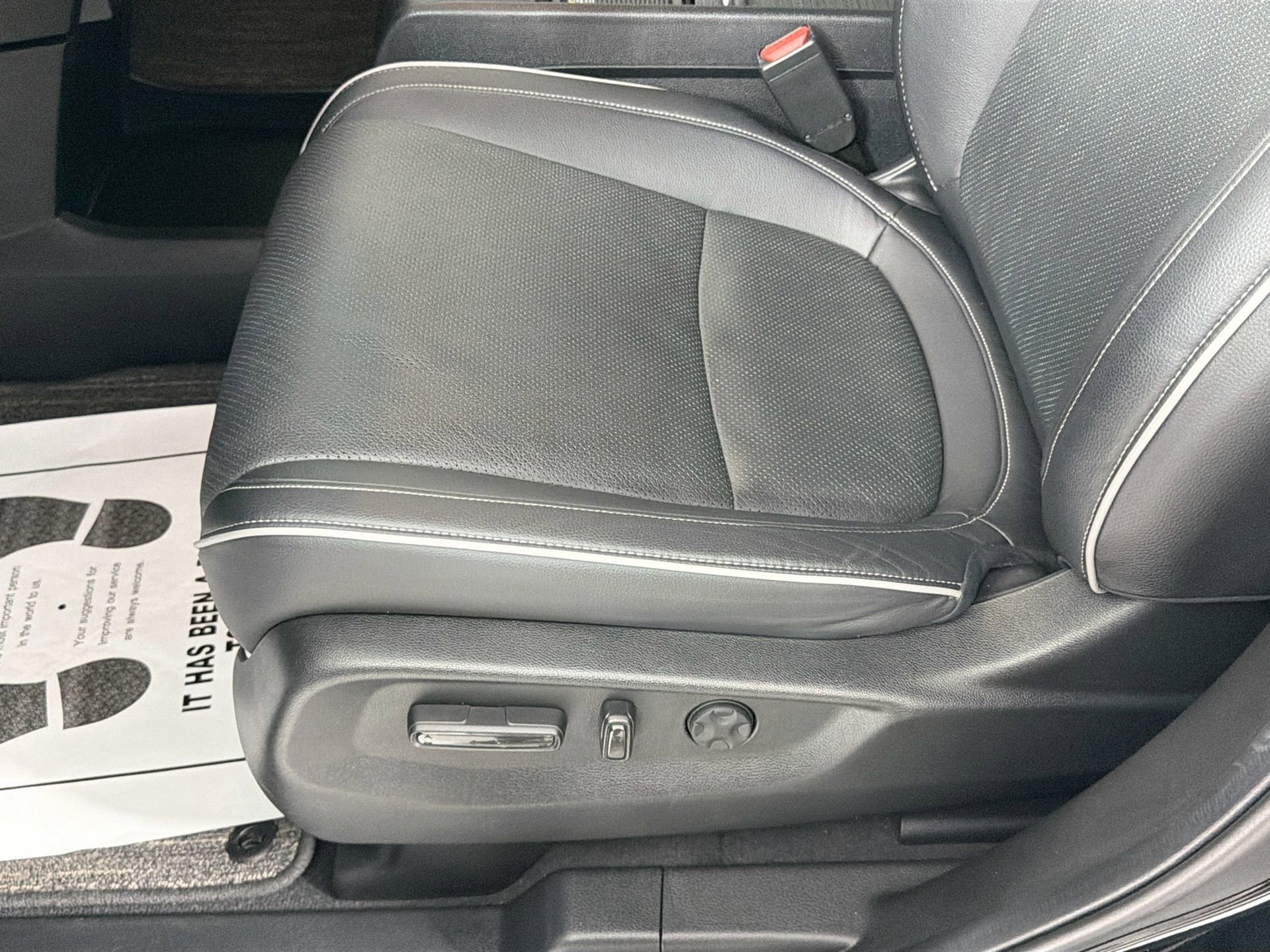 Used 2024 Honda Odyssey Elite image 20