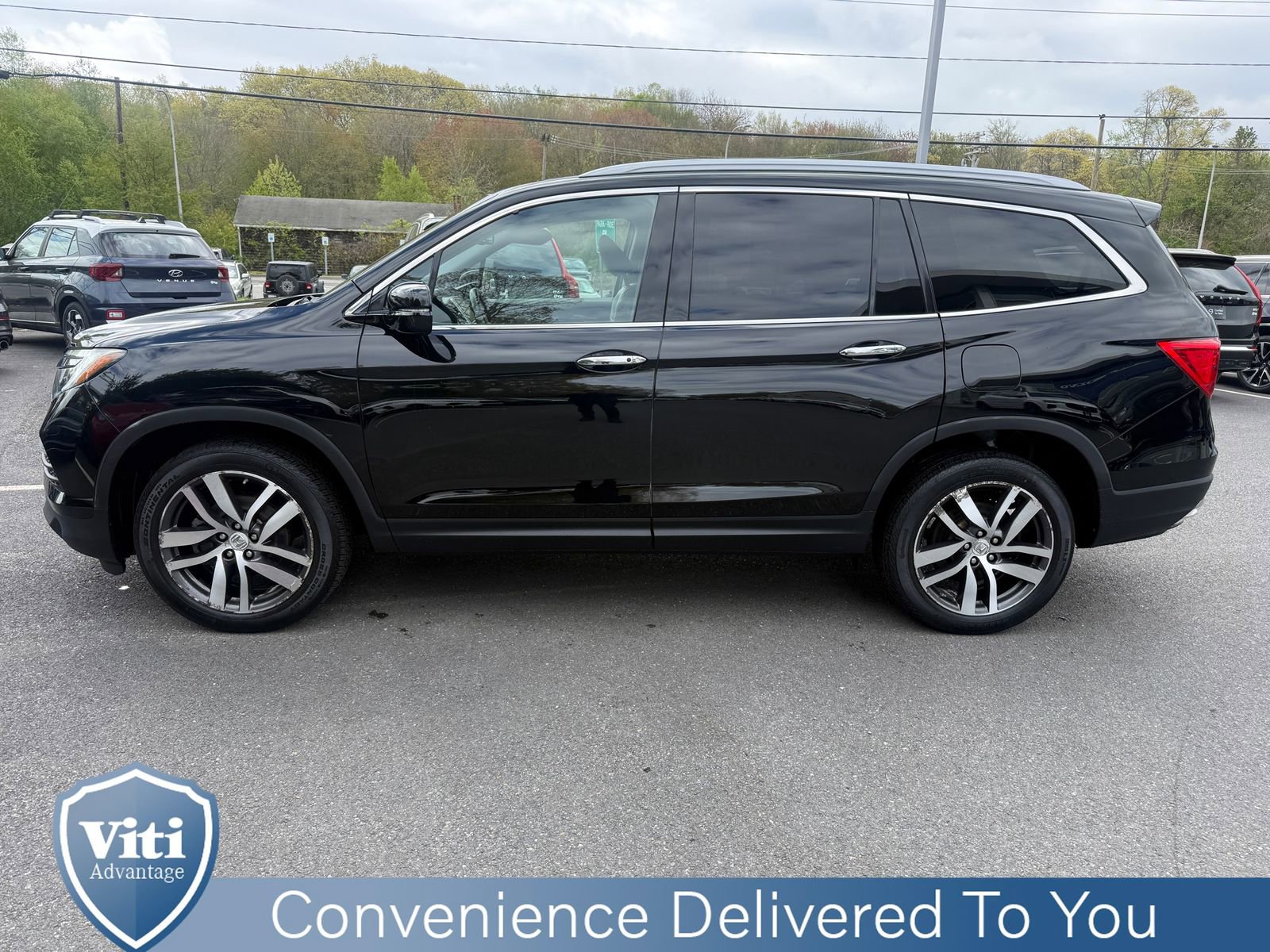 Used 2018 Honda Pilot Touring image 5