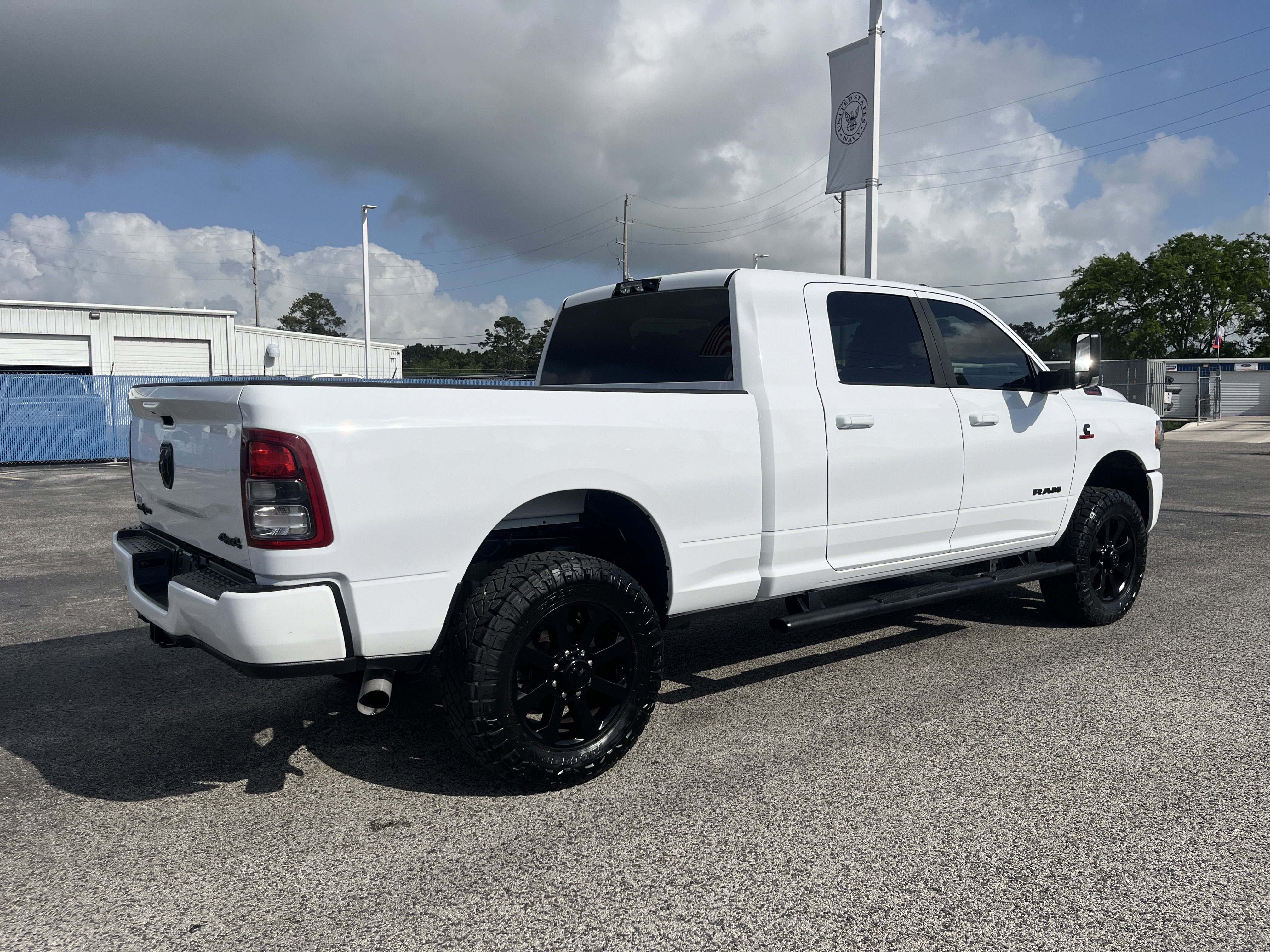 Used 2022 RAM 2500 Lone Star w/ Night Edition image 2