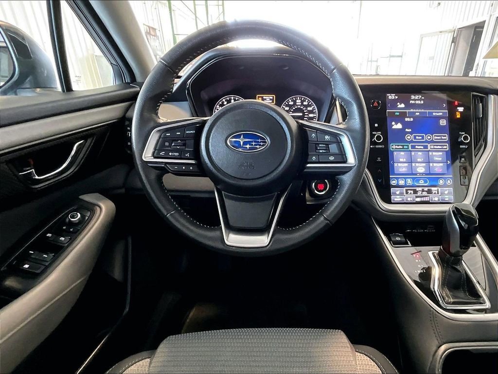 Used 2025 Subaru Outback Premium AWD/4WD image 17