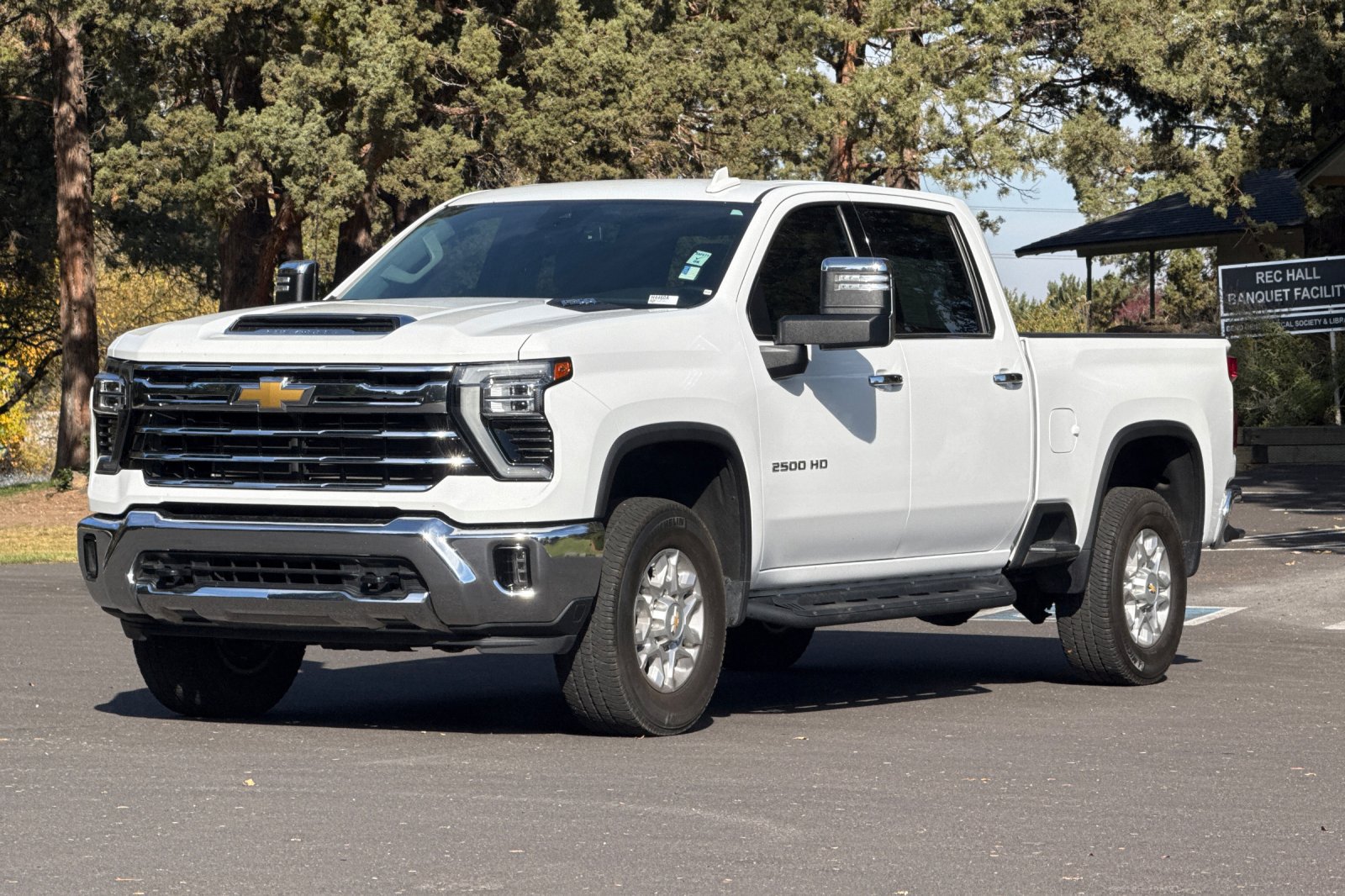 Used 2024 Chevrolet Silverado 2500 LTZ AWD/4WD image 8