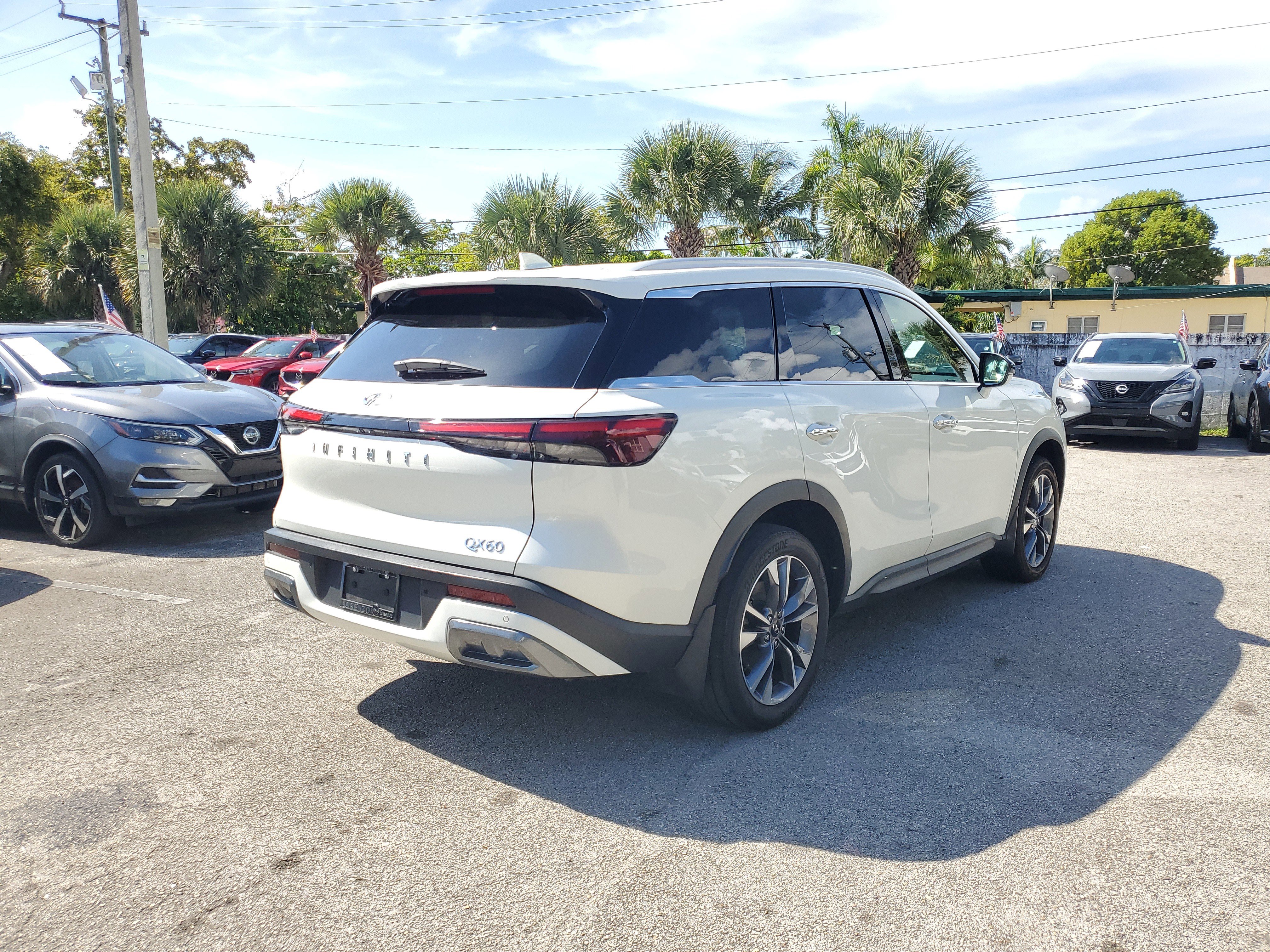 Used 2022 INFINITI QX60 Luxe image 4