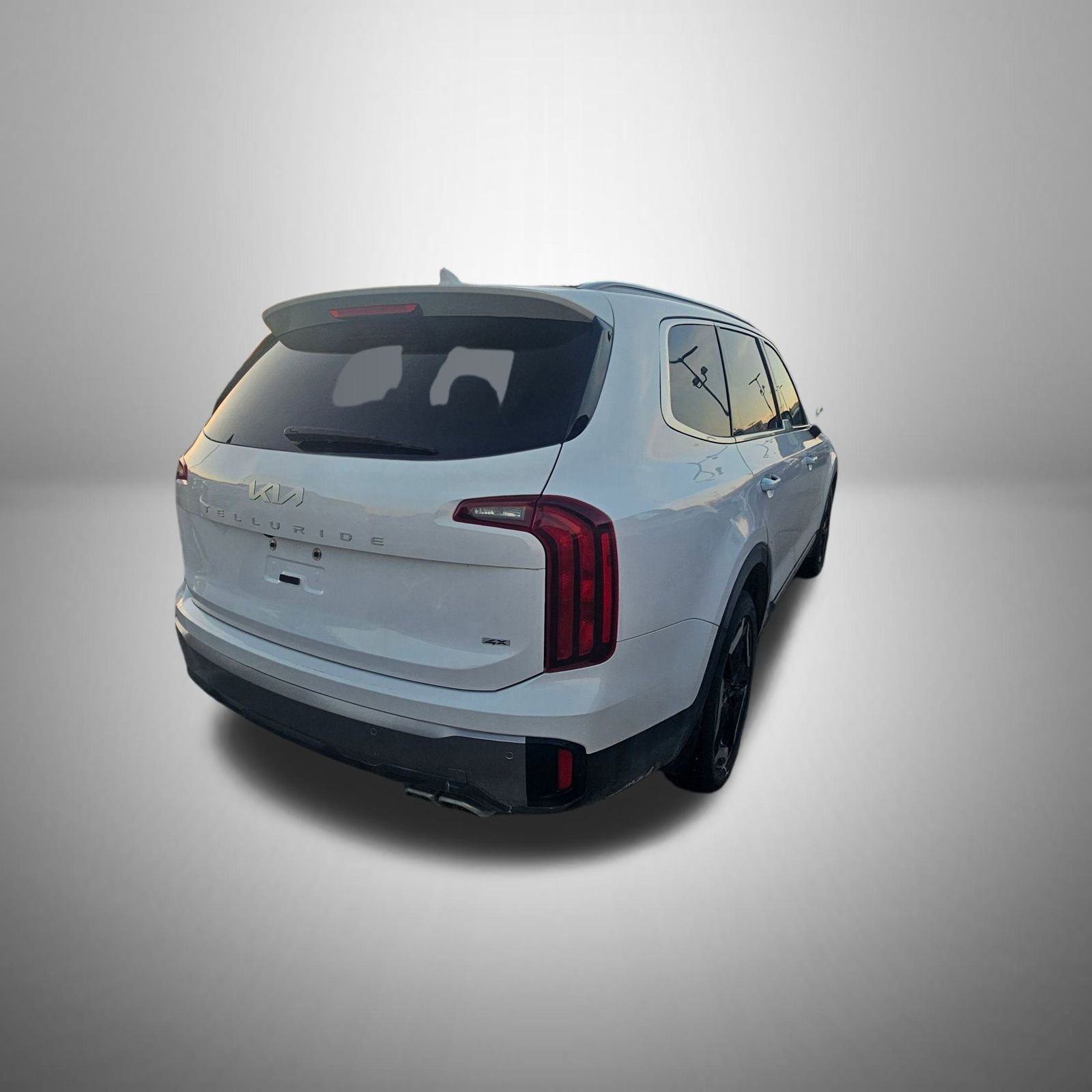 Used 2025 Kia Telluride S image 3