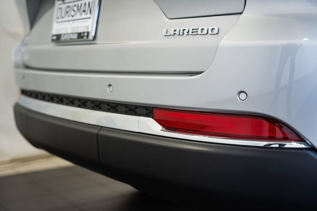New 2026 Jeep Grand Cherokee Laredo X AWD/4WD image 7
