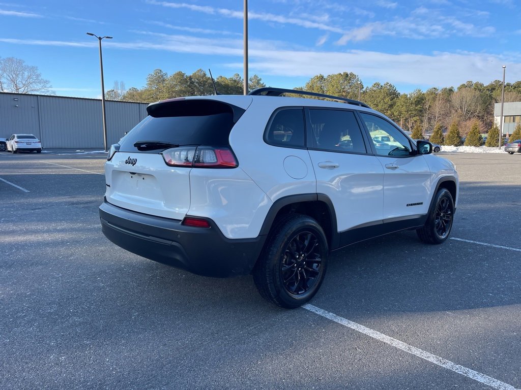 Used 2023 Jeep Cherokee Altitude Lux image 5