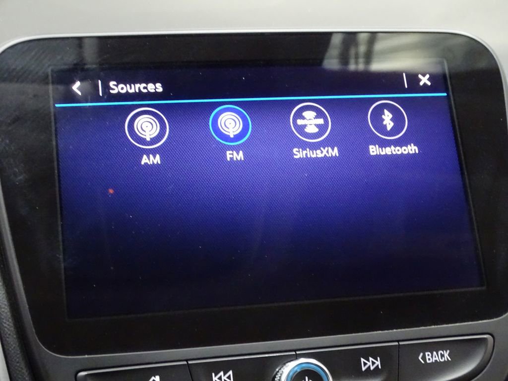 Used 2023 Chevrolet Malibu LT FWD image 33
