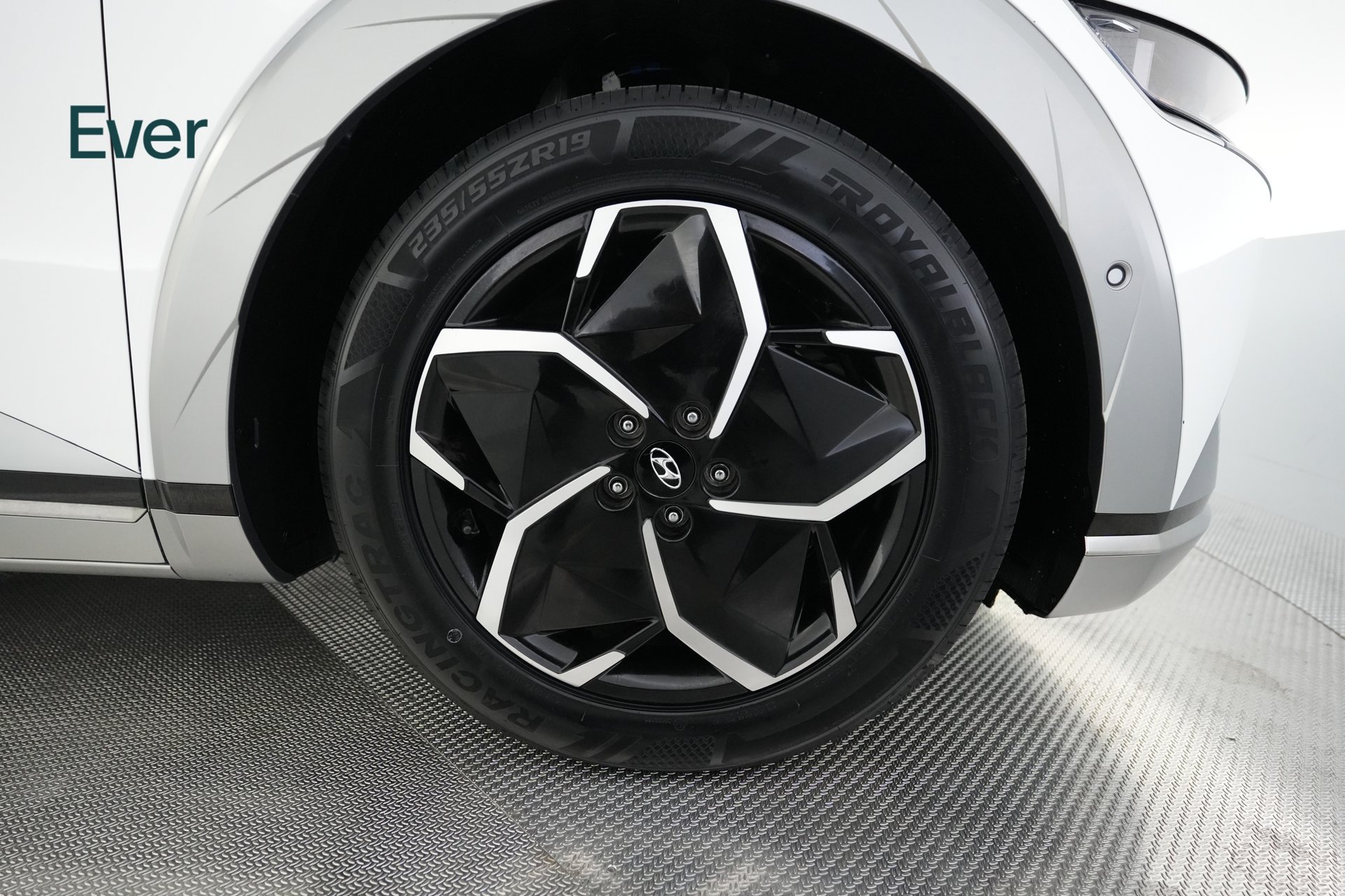Used 2024 Hyundai Ioniq 5 Limited RWD image 20