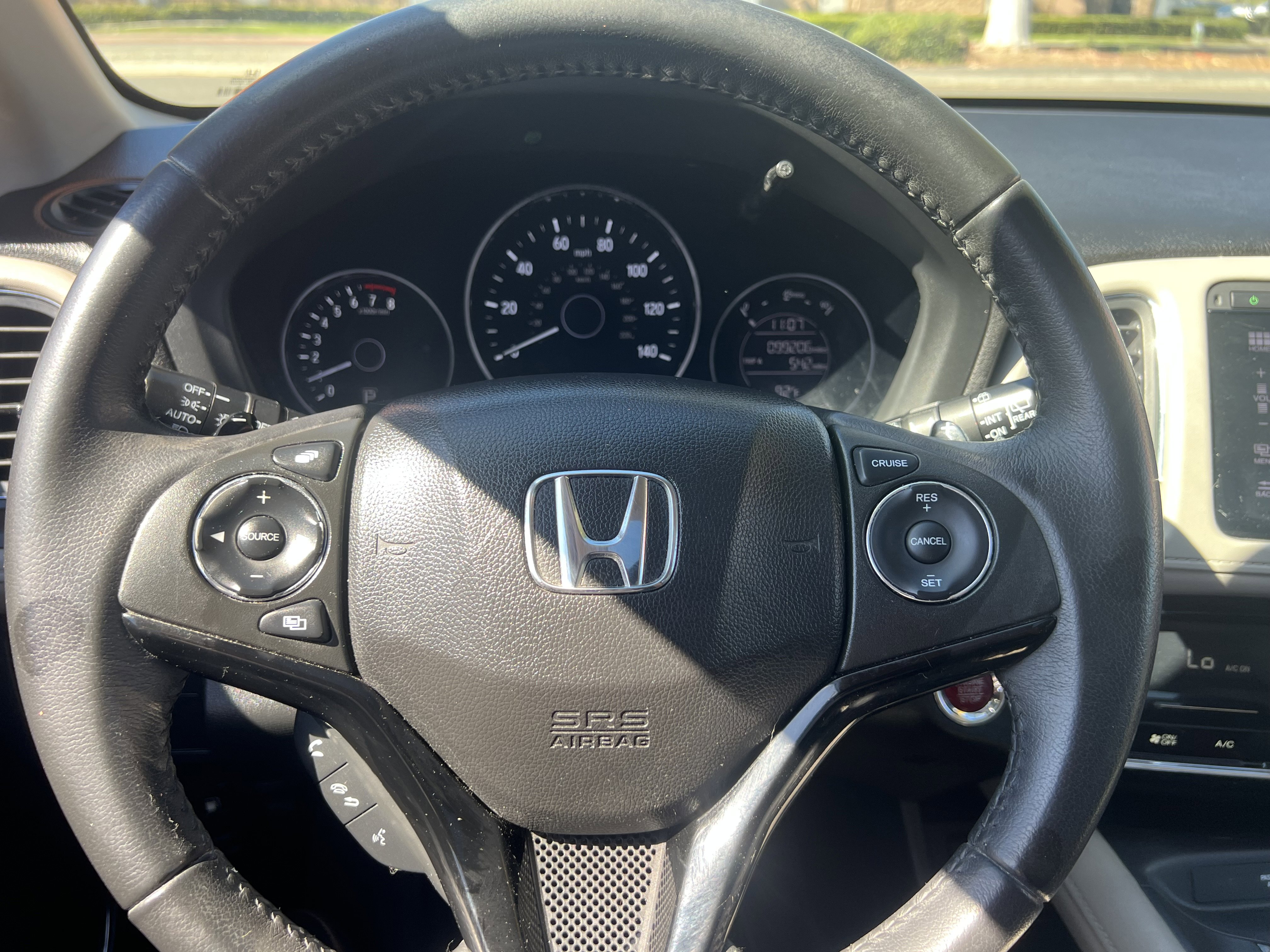 Used 2017 Honda HR-V EX-L image 16