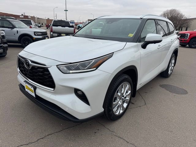 New 2026 Toyota Highlander Limited image 7