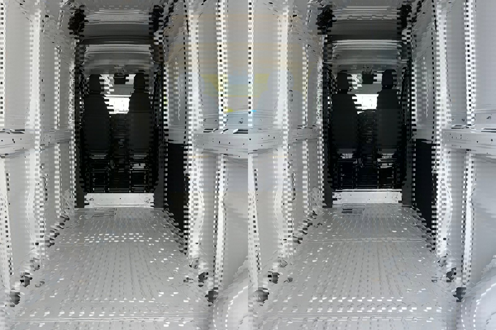 New 2025 RAM ProMaster 2500 image 15