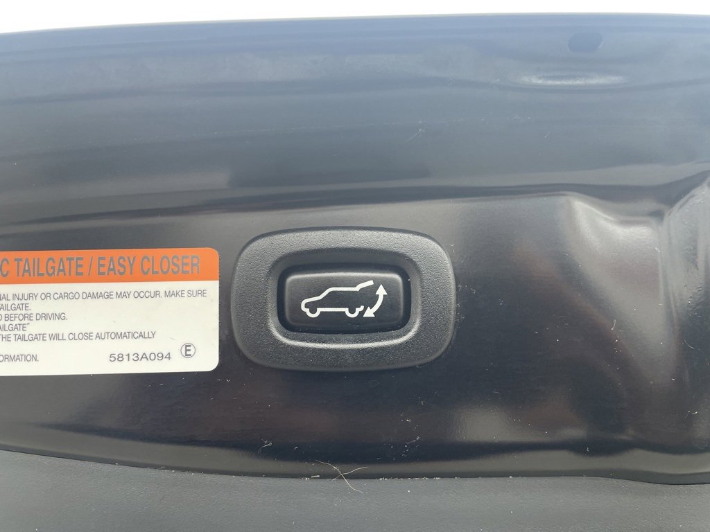 Used 2020 Mitsubishi Outlander SEL image 18