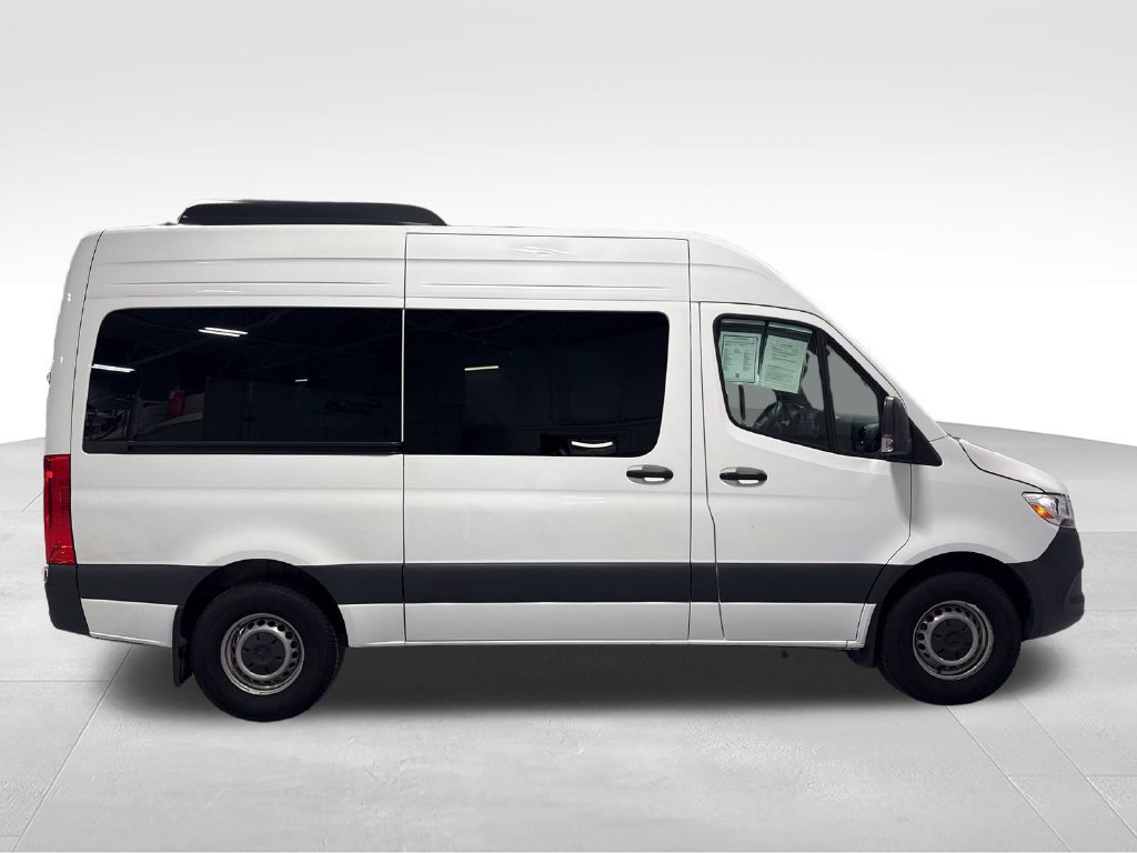 Used 2024 Mercedes-Benz Sprinter 2500 image 49
