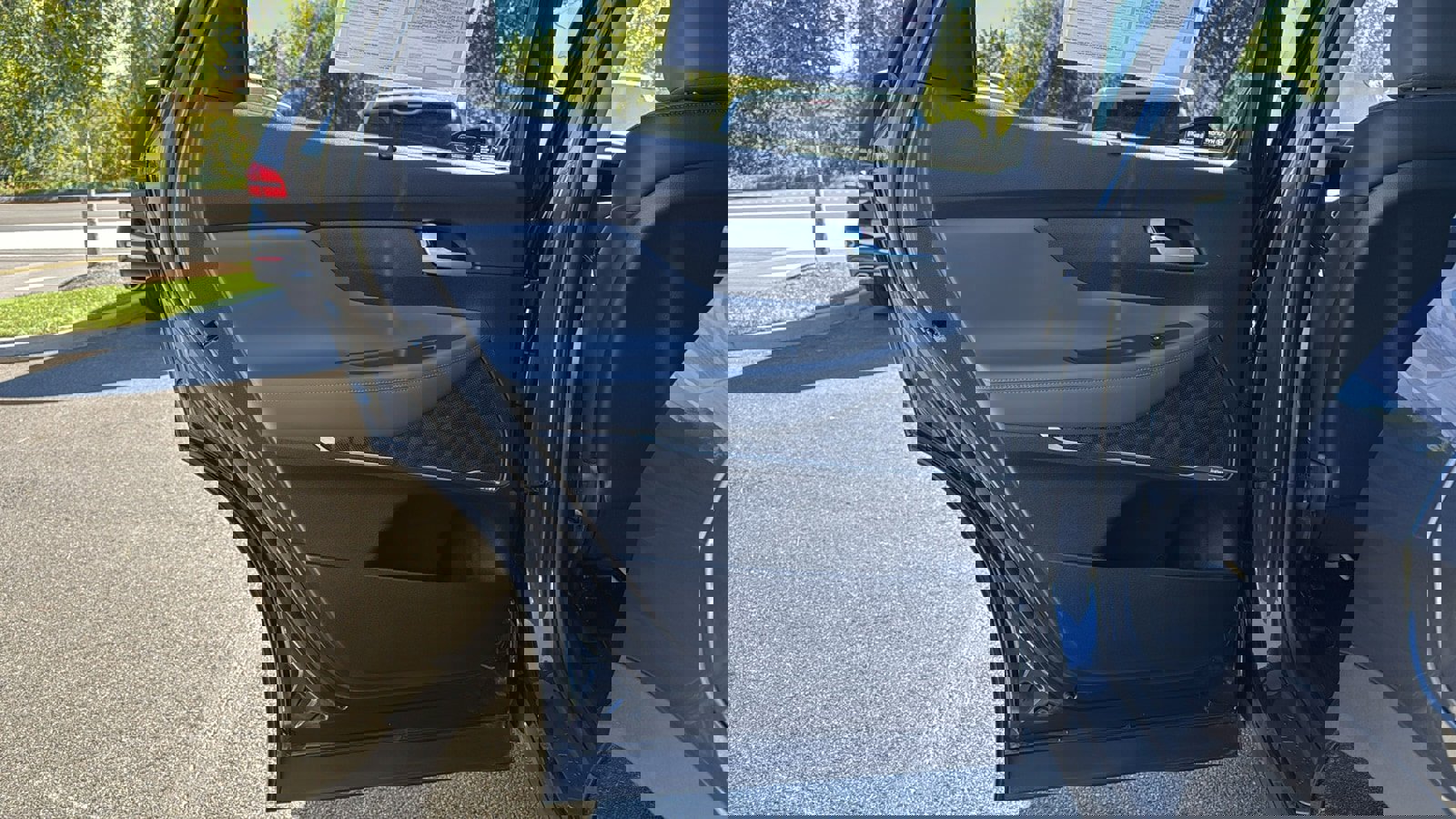 Used 2023 Hyundai Santa Fe SEL w/ Premium Package image 24