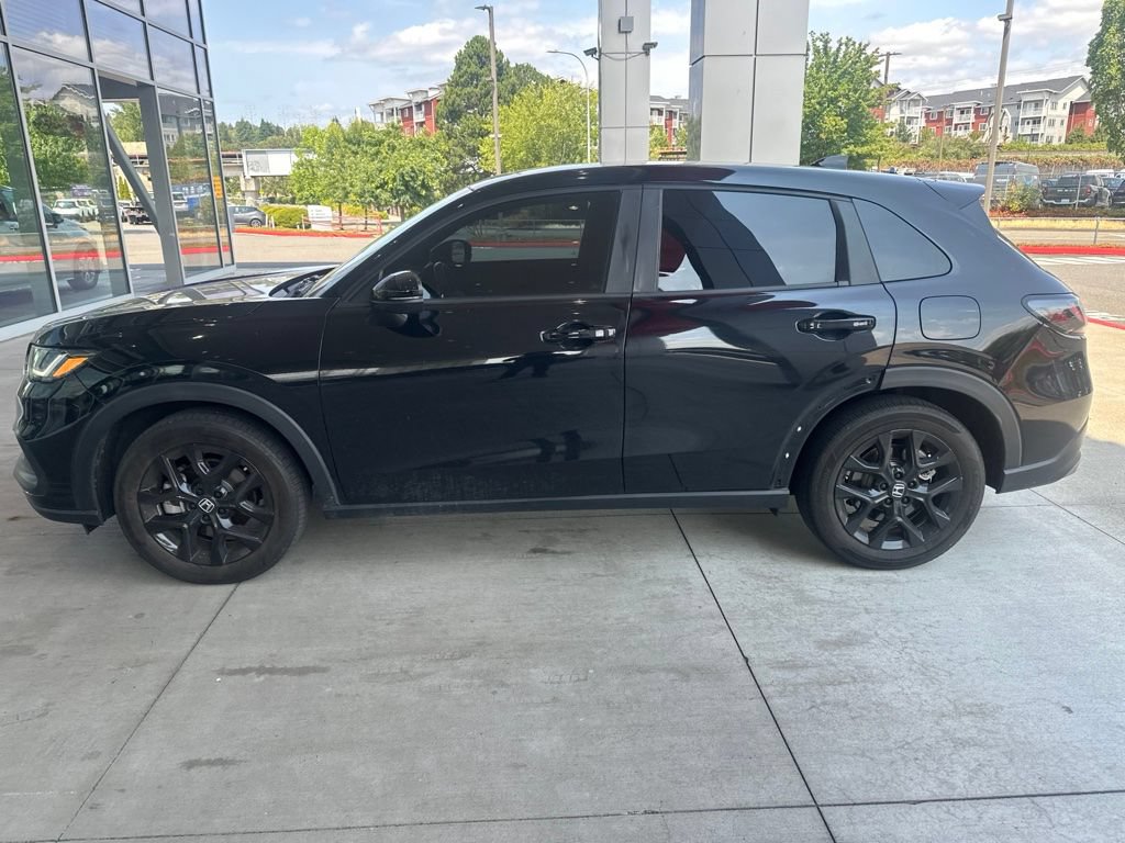 Used 2024 Honda HR-V Sport image 1