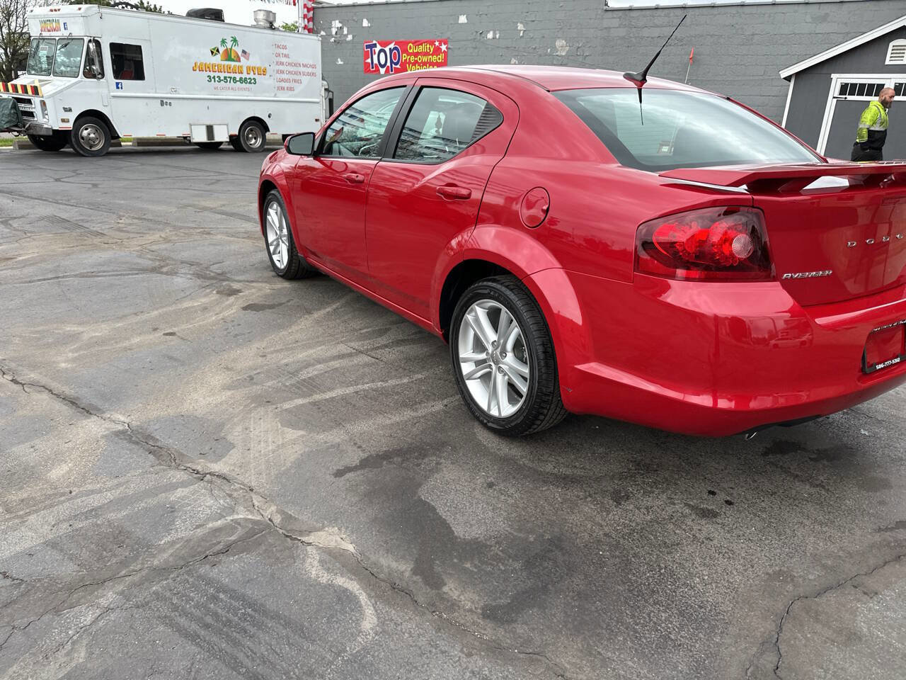 Used 2011 Dodge Avenger Heat FWD image 9