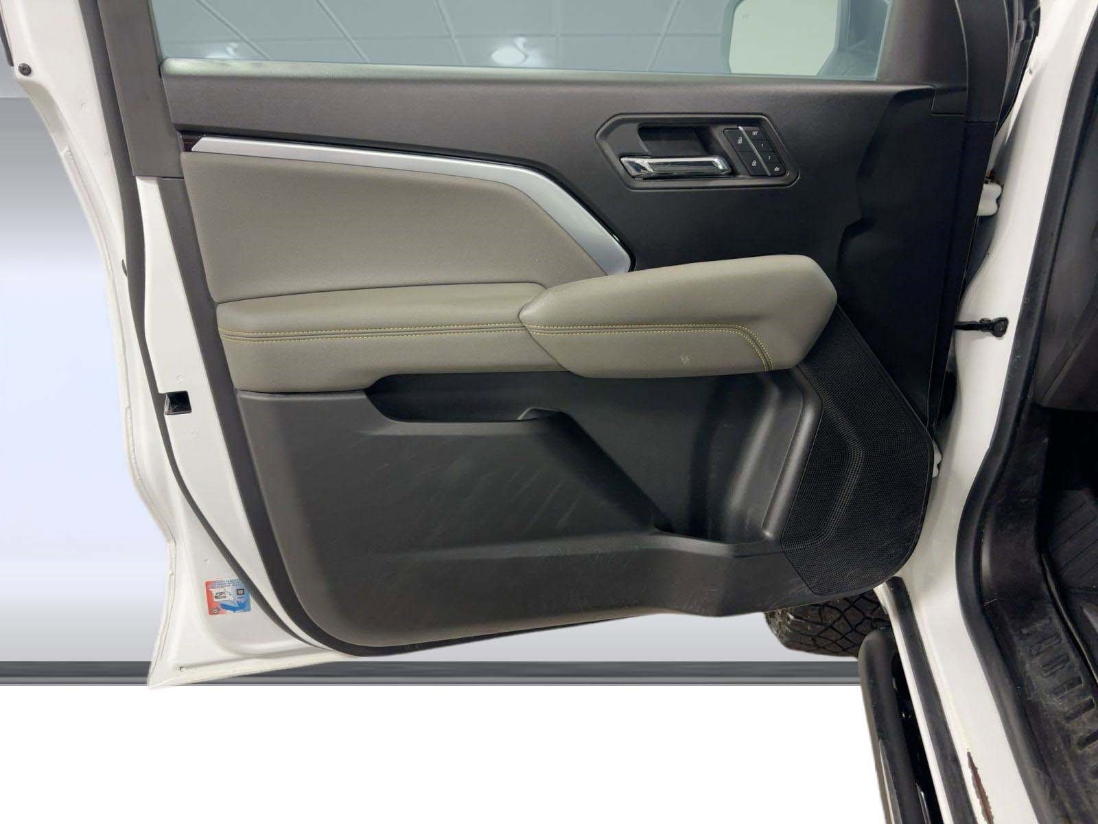 Certified 2023 Chevrolet Colorado ZR2 w/ ZR2 Convenience Package III image 22