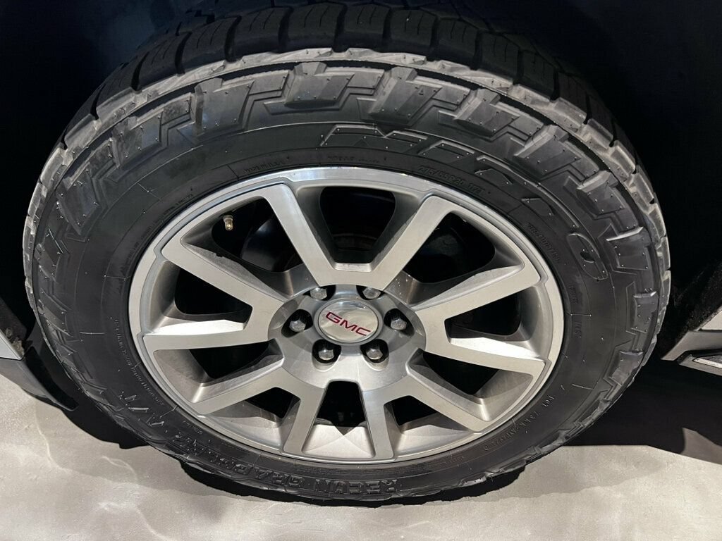 Used 2020 GMC Yukon XL Denali AWD/4WD image 29