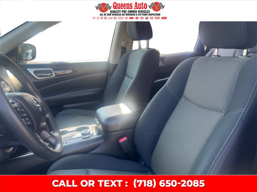 Used 2019 Nissan Pathfinder S AWD/4WD image 10