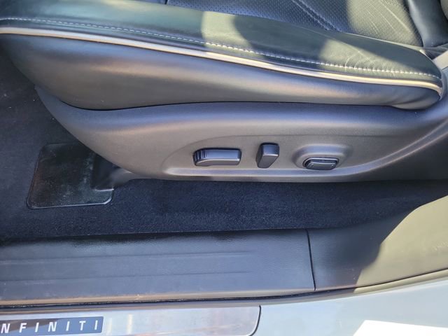 Used 2019 INFINITI QX60 Luxe w/ Essential Package image 14