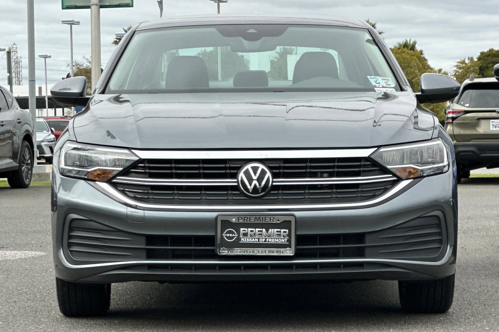 Used 2024 Volkswagen Jetta SE FWD image 9