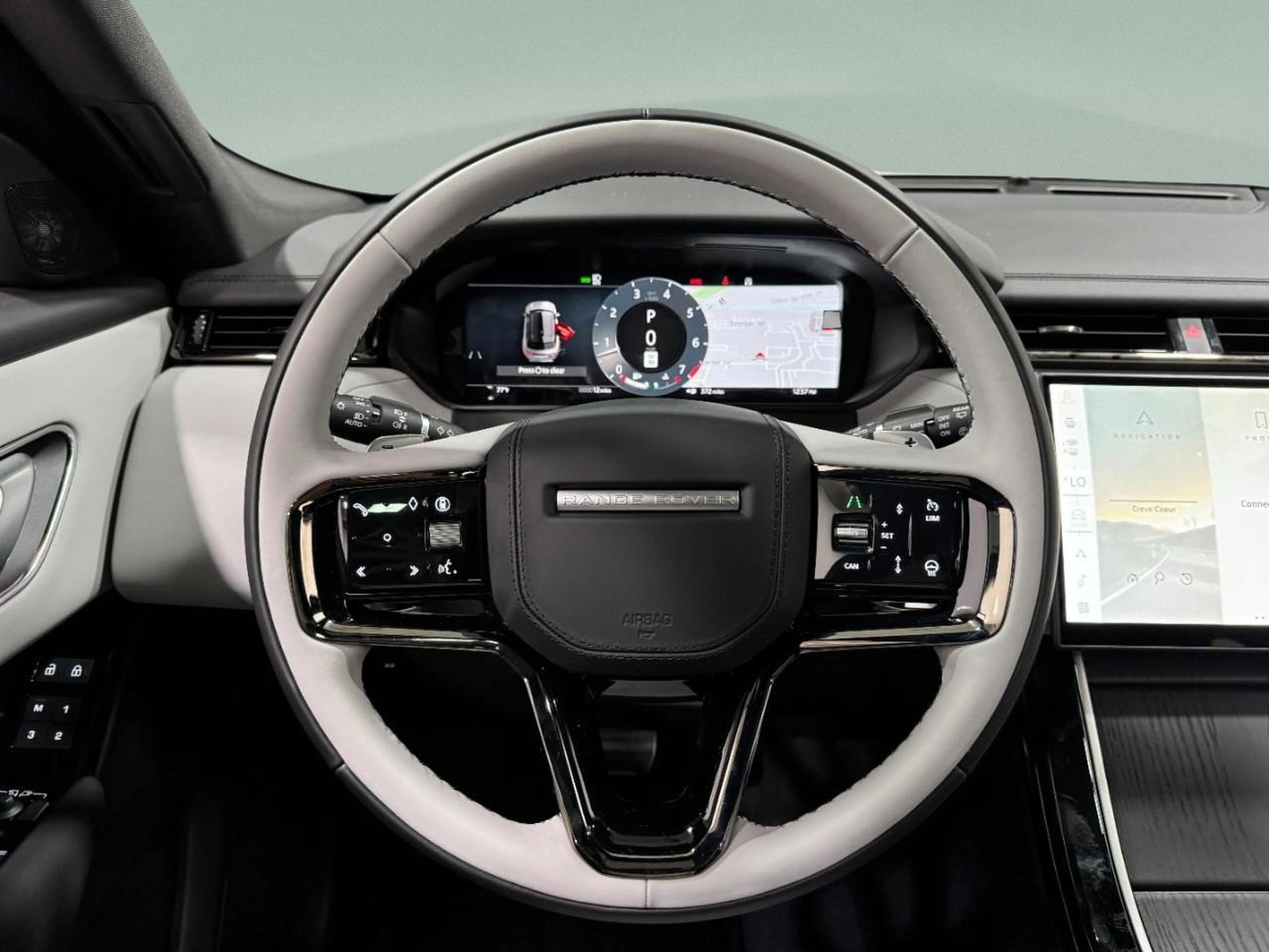 Used 2026 Land Rover Range Rover Velar Dynamic SE image 12