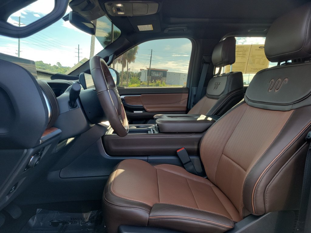 Used 2025 Ford Expedition Max King Ranch AWD/4WD image 15