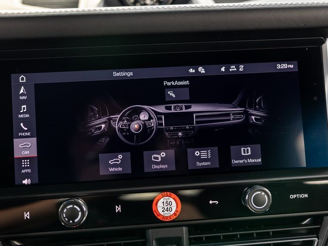 Certified 2025 Porsche Macan image 55