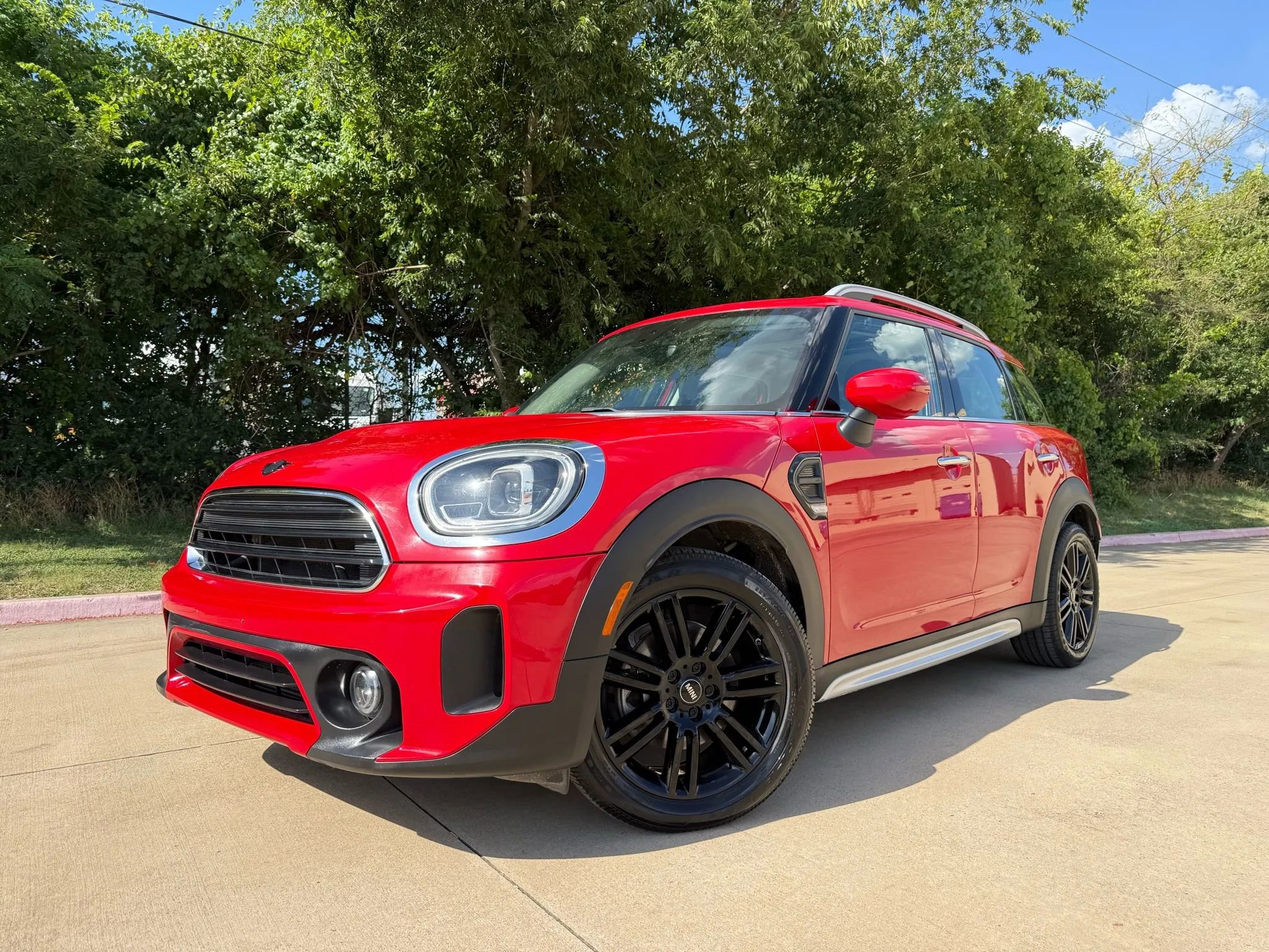 Used 2022 MINI Cooper Countryman image 2