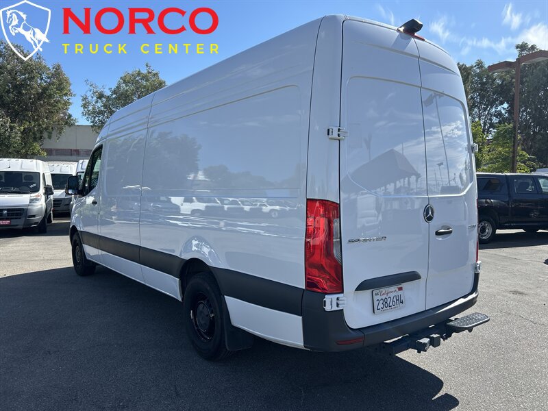 Used 2025 Mercedes-Benz Sprinter 2500 image 6