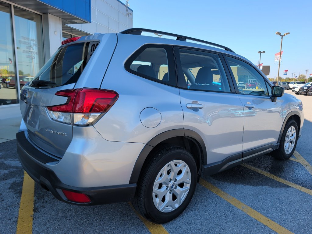 Used 2021 Subaru Forester AWD/4WD image 7
