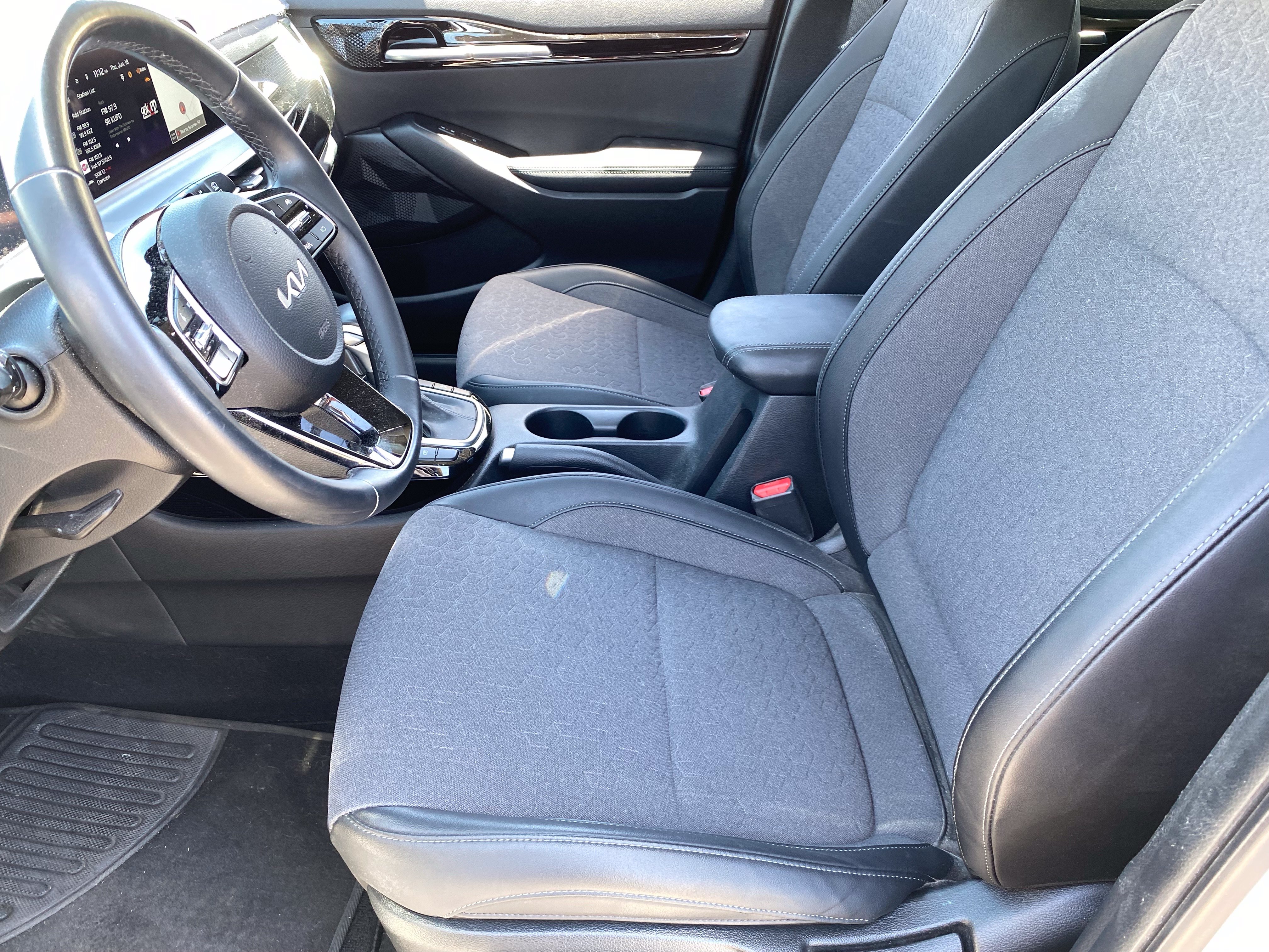 Used 2024 Kia Seltos S FWD image 17